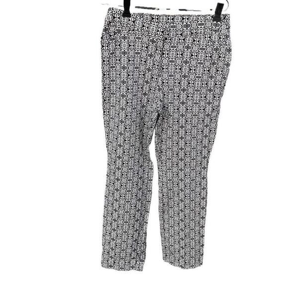 Chico’s size 4 So Slimming tile print  straight fit pants - Picture 3 of 6